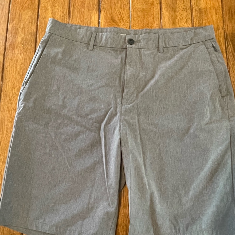 Old Navy Active Golf Shorts